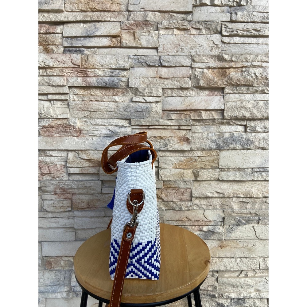 Handmade Plastic Woven Medium Purse Crosbody Oaxaca Bag - Picture 2 of 2